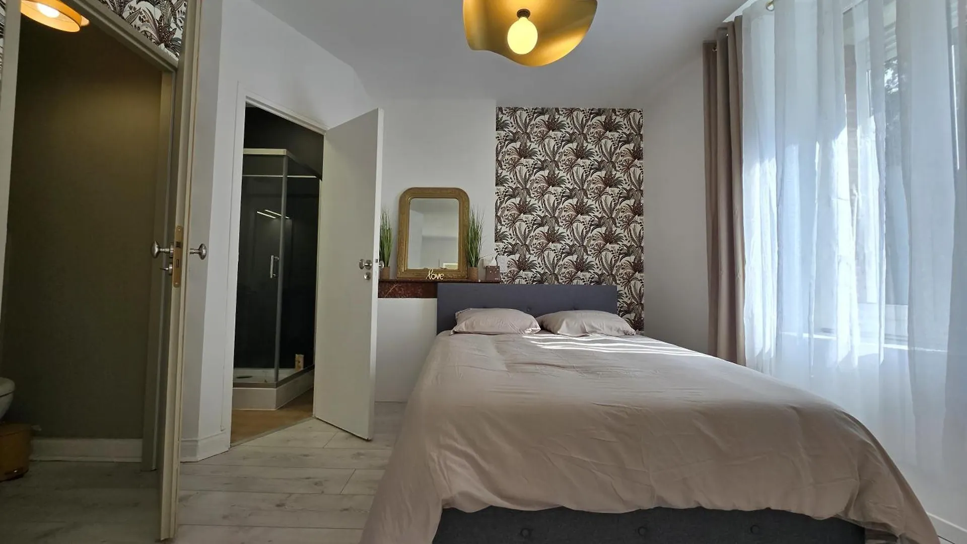 Charmant Appartement Chambre, Cuisine Et Salle De Bain Avec Balcon Sur Jardin Massey Tarbes