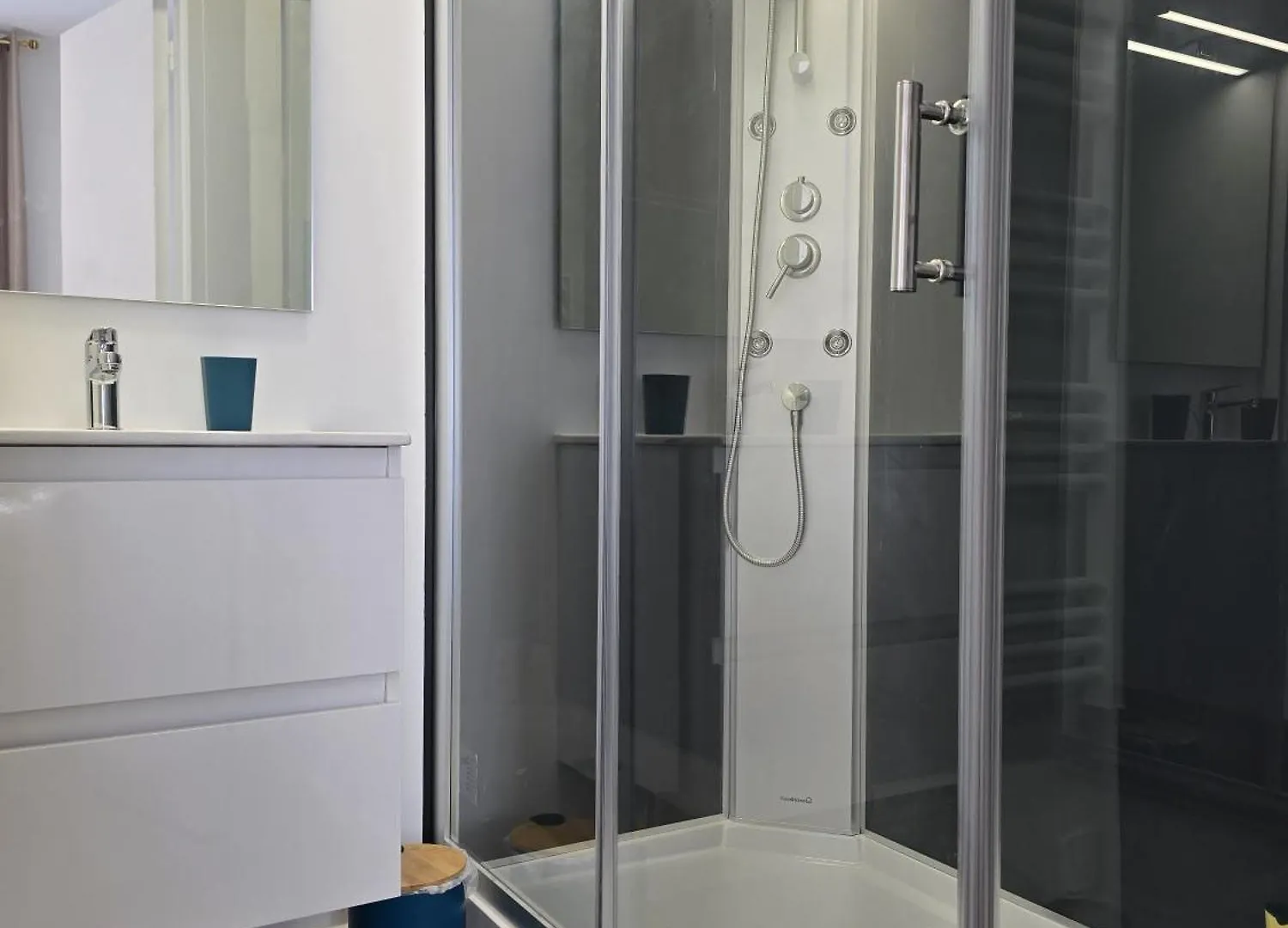 Charmant Appartement Chambre, Cuisine Et Salle De Bain Avec Balcon Sur Jardin Massey Tarbes Apartamento