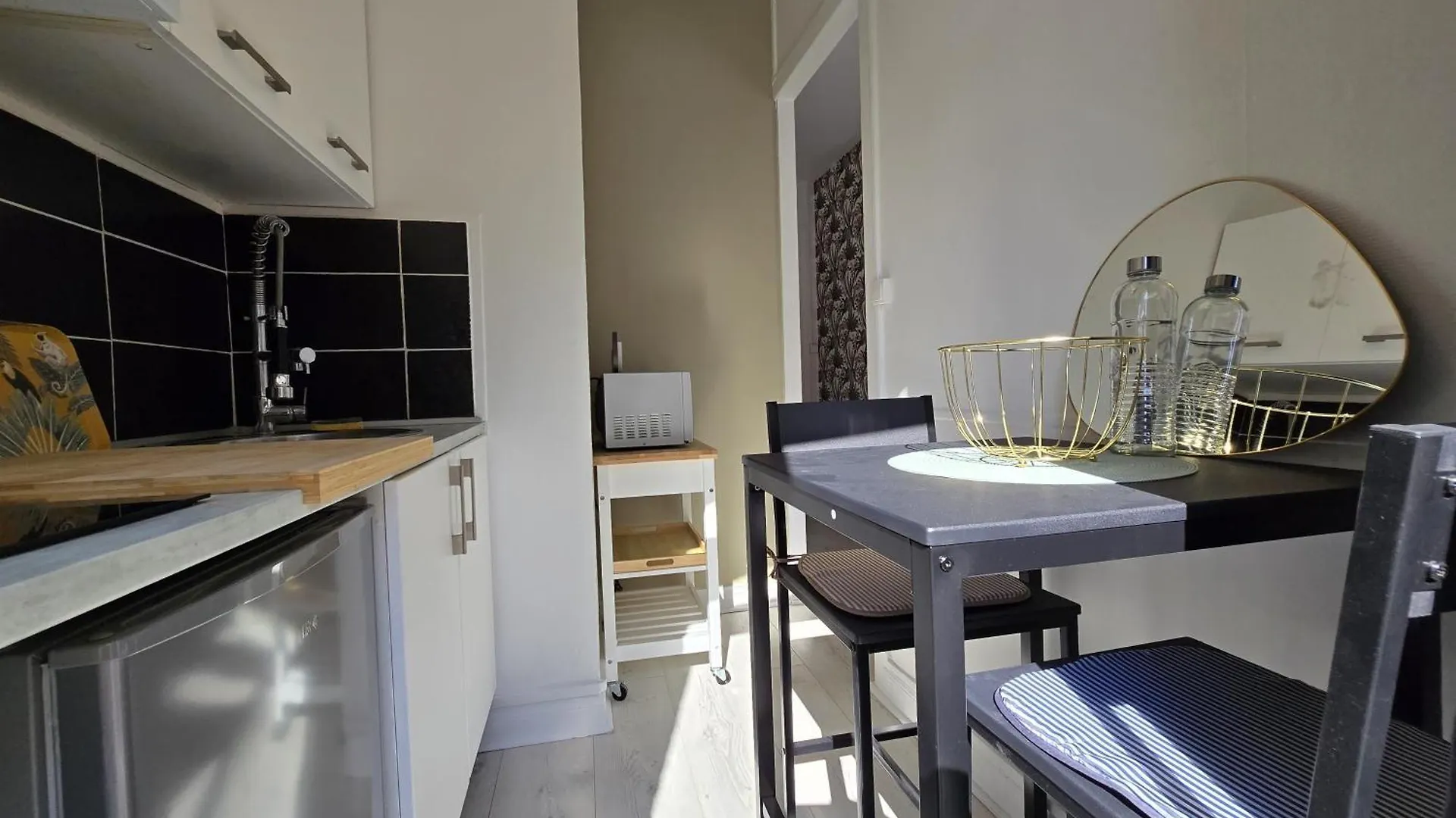 Apartamento Charmant Appartement Chambre, Cuisine Et Salle De Bain Avec Balcon Sur Jardin Massey Tarbes